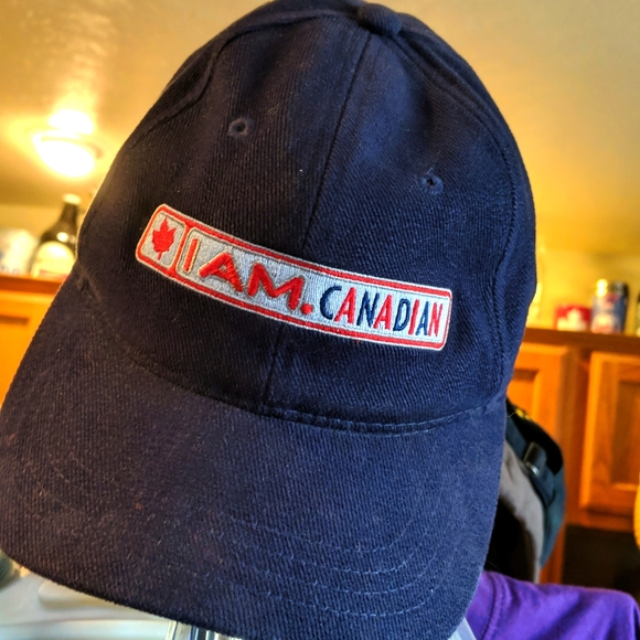 I AM CANADIAN Unisex Cap - Picture 1 of 3
